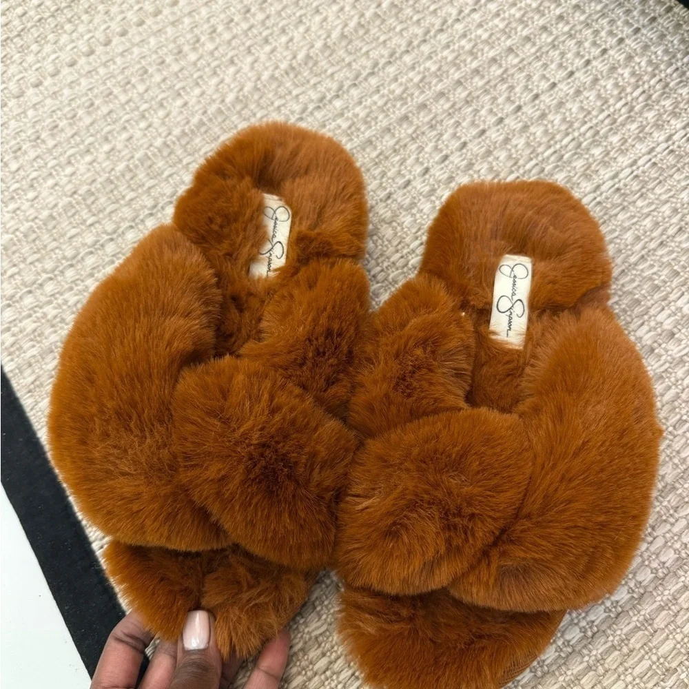 Jessica Simpson / Luxurious Faux Fur Slippers in Rich Brown/ Size